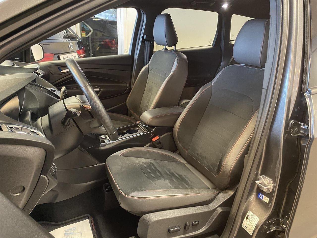 Ford Kuga – Image 7