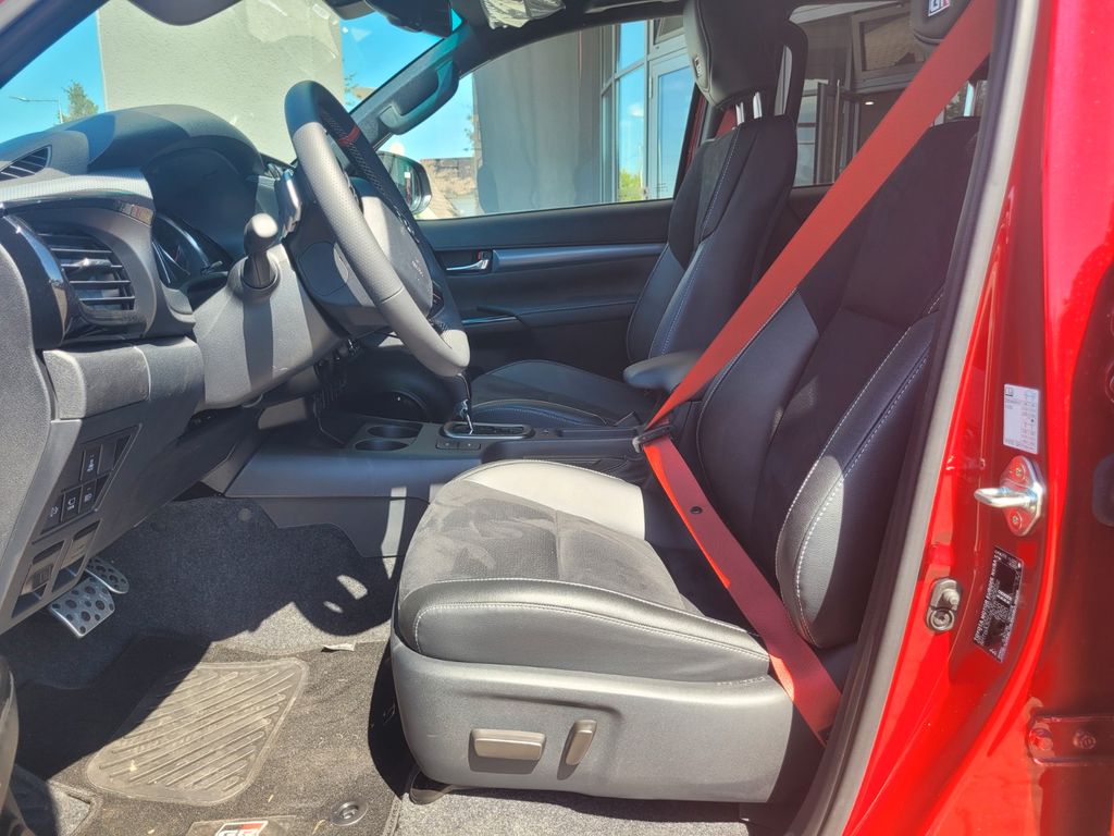 Toyota Hilux Double Cab GR Sport 4x4 Sondermod – Image 4